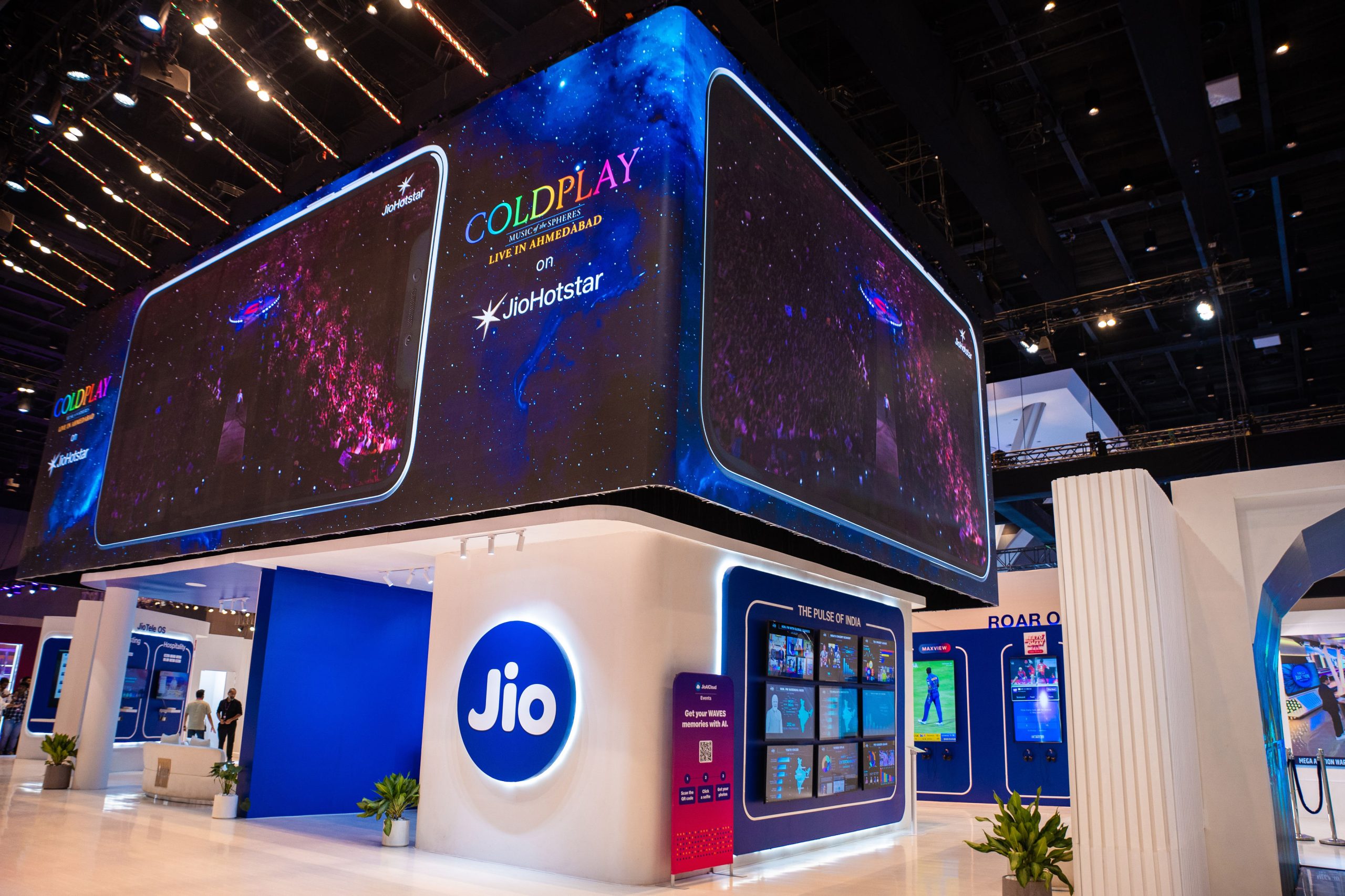 Jio at Waves